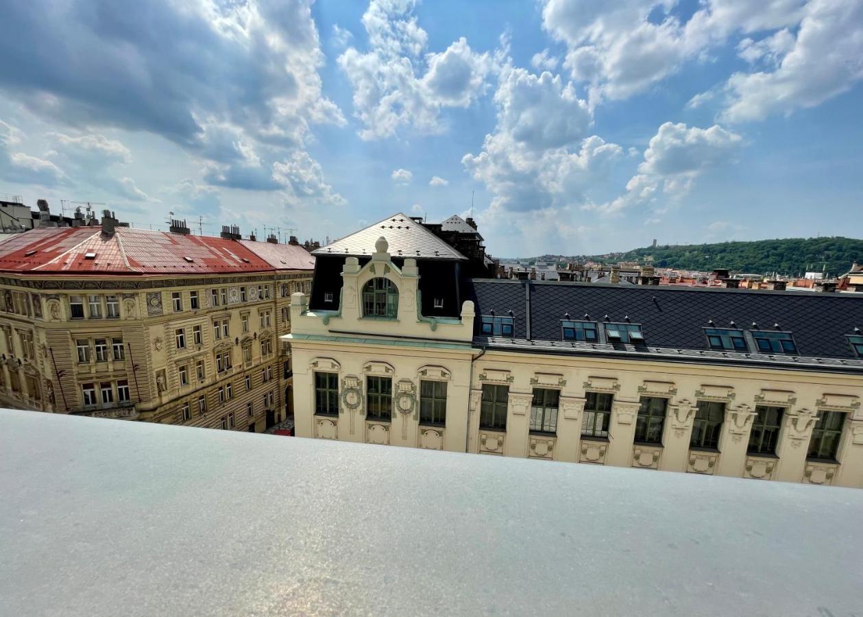 Cool studio Appartamento Praga Esterno foto